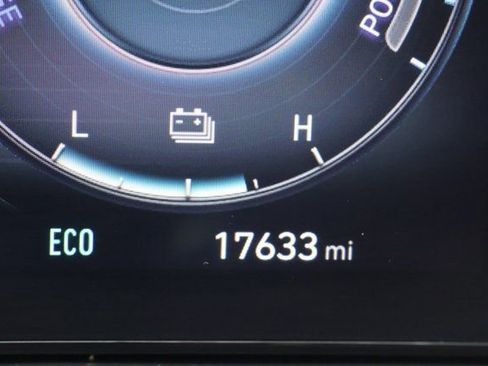 Certified 2024 Hyundai Tucson Limited image 13