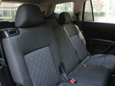 Used 2018 Volkswagen Atlas S image 19