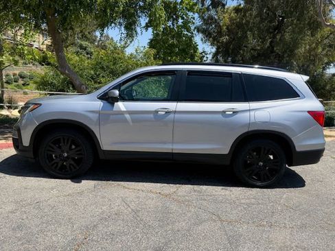 Used 2021 Honda Pilot Special Edition image 3