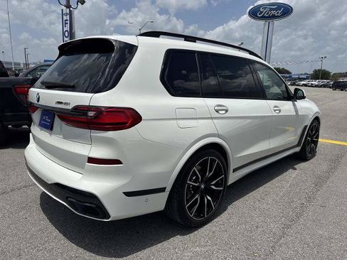 Used 2022 BMW X7 xDrive40i w/ M Sport Package AWD/4WD image 5