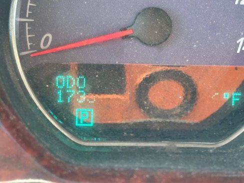 Used 2008 Buick Lucerne CXS FWD image 35