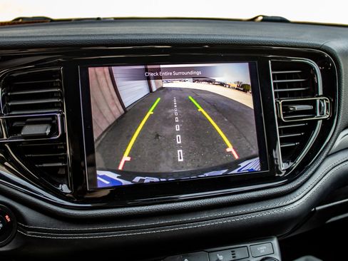 Used 2021 Dodge Durango GT image 39