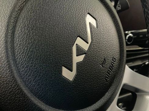 Used 2025 Kia Soul EX image 43