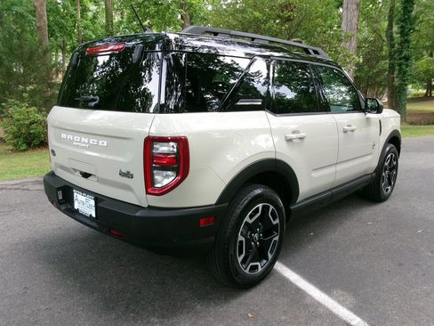 Used 2024 Ford Bronco Sport Outer Banks w/ Tech Package AWD/4WD image 5