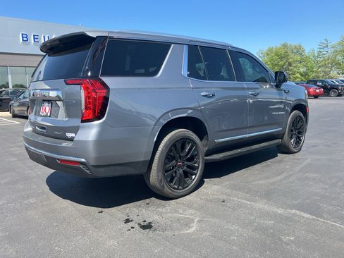 Used 2021 GMC Yukon SLT w/ SLT Premium Package image 6