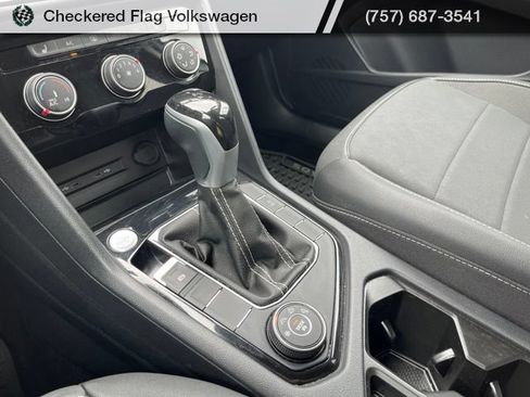 Used 2023 Volkswagen Taos SE AWD/4WD image 39