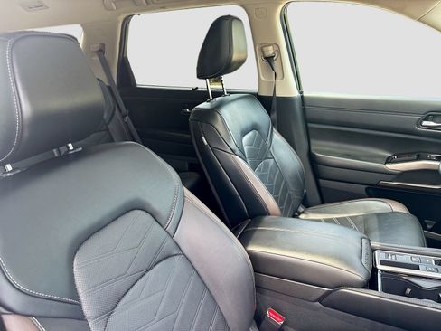 Used 2023 Nissan Pathfinder Platinum w/ Cargo Package FWD image 27