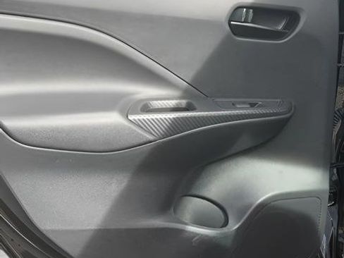 Used 2025 Nissan Versa S w/ Trunk Package image 28