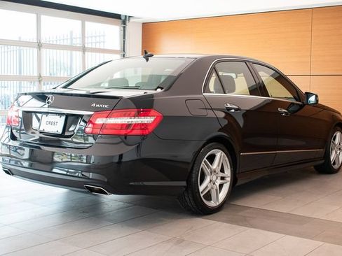 Used 2013 Mercedes-Benz E 550 4MATIC Sedan image 4