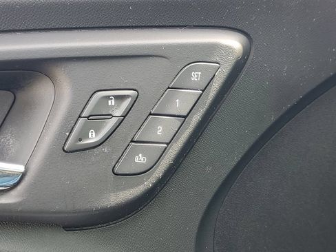 Used 2019 Chevrolet Malibu Premier w/ Sun and Wheel Package FWD image 17