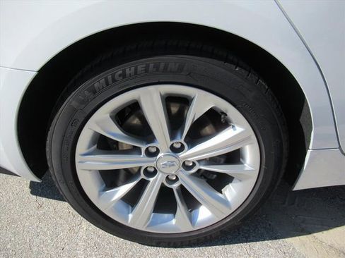 Used 2025 Cadillac CT5 Premium Luxury image 9