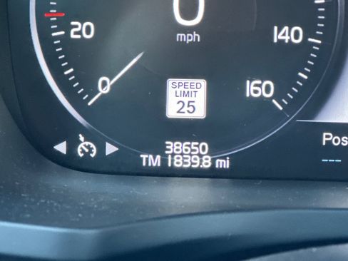 Used 2021 Volvo S60 T6 Inscription w/ Climate Package image 22