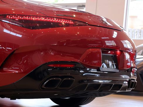 Used 2022 Mercedes-Benz SL 63 AMG 4MATIC image 42