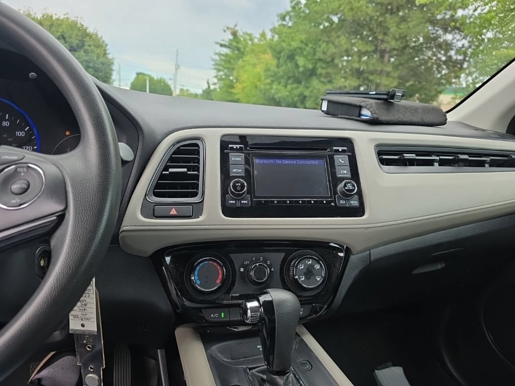 Used 2022 Honda HR-V LX image 20