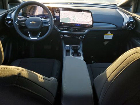 New 2026 Chevrolet Equinox EV LT image 9