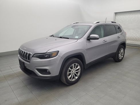 Used 2021 Jeep Cherokee Latitude Plus image 2