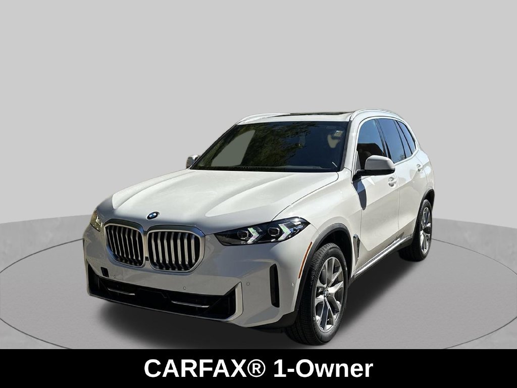 Used 2026 BMW X5 xDrive40i w/ Parking Assistance Package AWD/4WD image 4