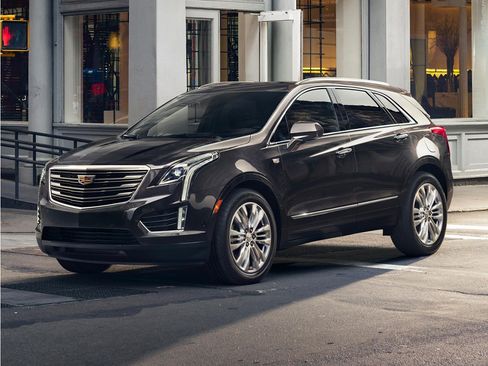Used 2018 Cadillac XT5 Luxury w/ Driver Awareness Package FWD image 1