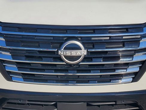 New 2026 Nissan Rogue Platinum w/ Platinum Premium Package image 11