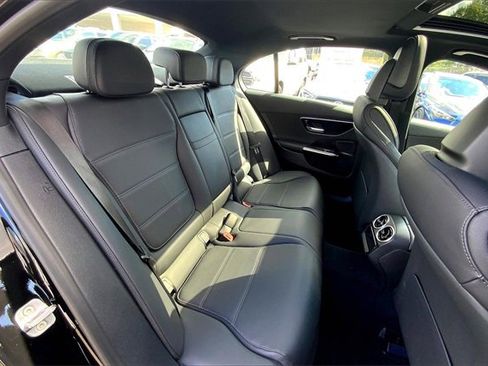 Used 2025 Mercedes-Benz C 300 4MATIC Sedan image 16