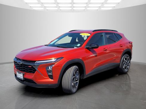 Used 2024 Chevrolet Trax RS FWD image 9