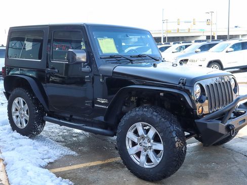 Used 2014 Jeep Wrangler Sahara w/ Connectivity Group image 4