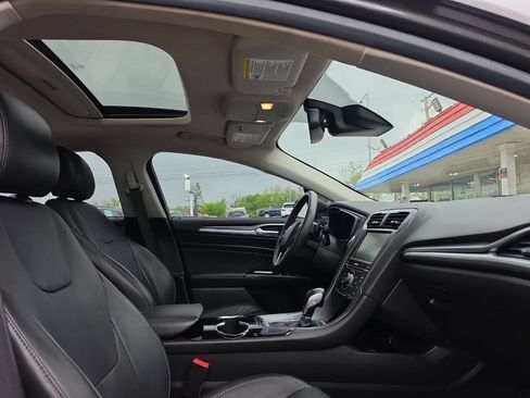 Used 2015 Ford Fusion Titanium FWD image 26