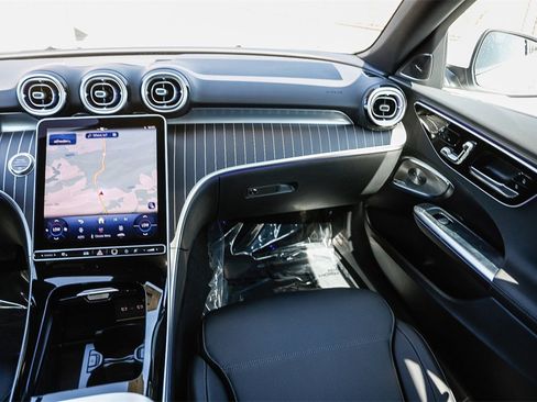 New 2025 Mercedes-Benz C 300 Sedan image 15