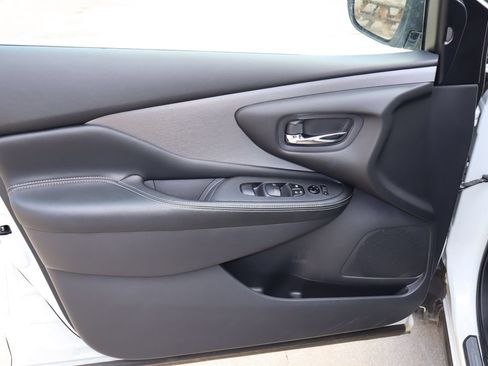 Used 2024 Nissan Murano SV FWD image 19
