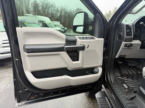 Used 2019 Ford F350 XL w/ STX Appearance Package image 31