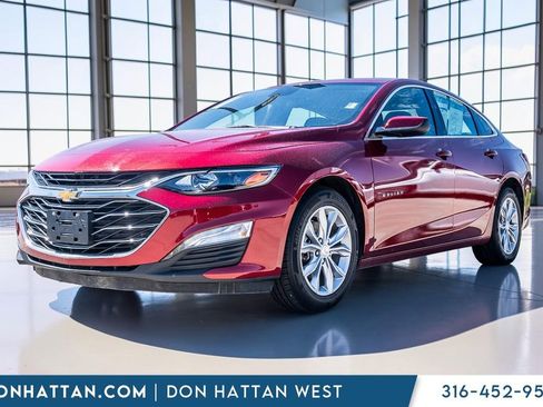 Used 2024 Chevrolet Malibu LT FWD image 1