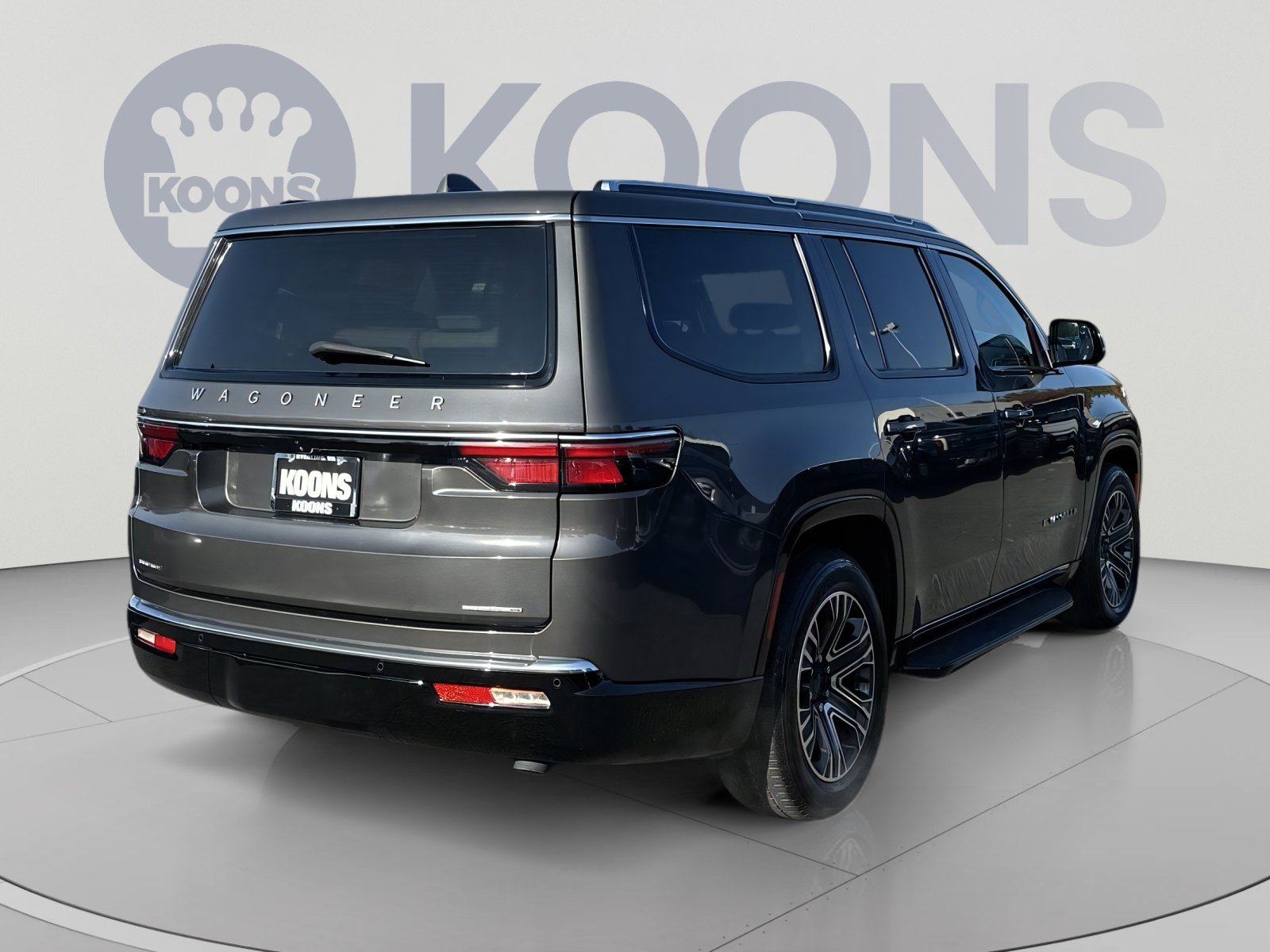 Used 2022 Jeep Wagoneer Series III w/ Flexible Seating Group AWD/4WD image 11