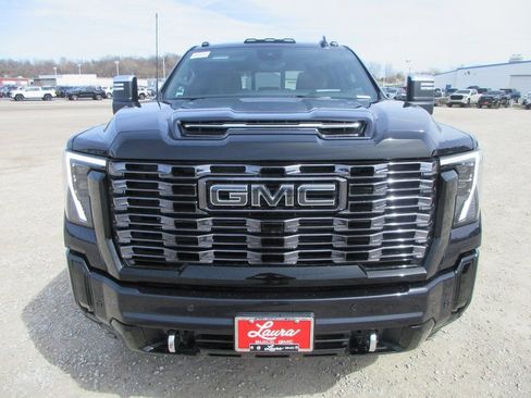 New 2026 GMC Sierra 2500 Denali Ultimate image 12