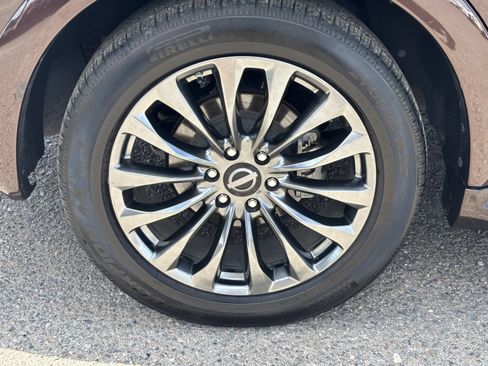 Used 2021 Nissan Armada Platinum w/ Captain's Chairs Package RWD image 10