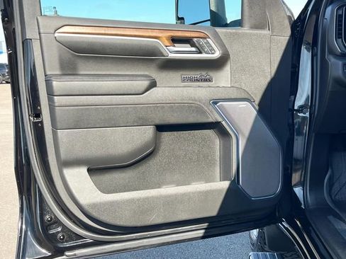Certified 2024 Chevrolet Silverado 1500 High Country w/ High Country Premium Package AWD/4WD image 31