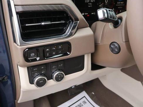New 2026 GMC Yukon Denali w/ Sun & Power Step Package AWD/4WD image 27