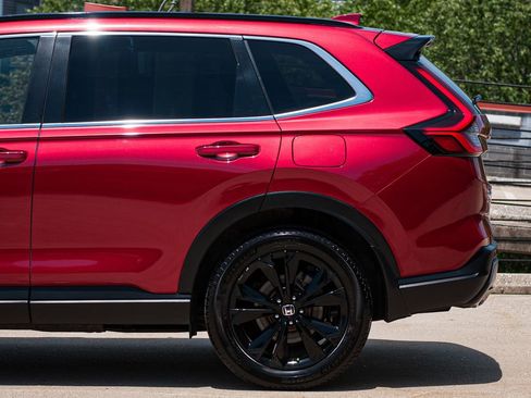 Used 2025 Honda CR-V Sport Touring image 4
