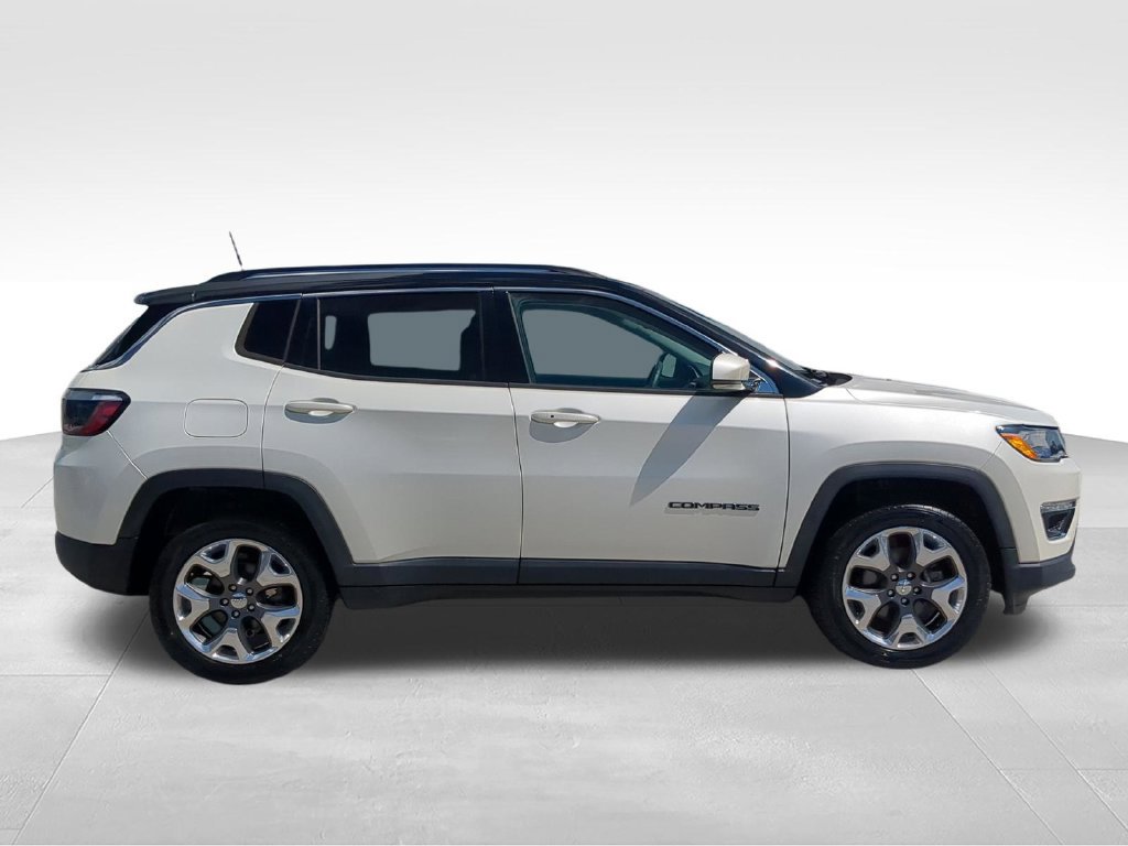 Used 2021 Jeep Compass Limited AWD/4WD image 2