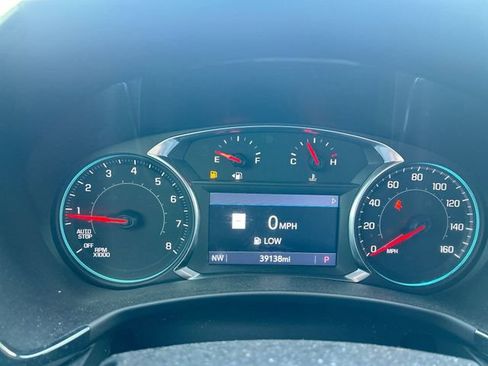 Used 2023 Chevrolet Equinox RS w/ RS Leather Package FWD image 19