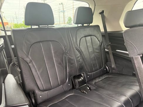 Used 2022 BMW X7 xDrive40i w/ Premium Package AWD/4WD image 30