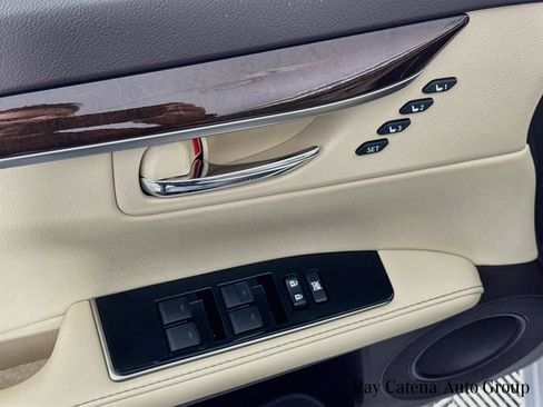 Used 2017 Lexus ES 350 w/ Luxury Package FWD image 18