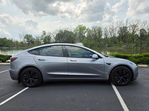 Used 2025 Tesla Model 3 Long Range AWD/4WD image 6