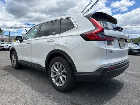 Used 2025 Honda CR-V EX image 5
