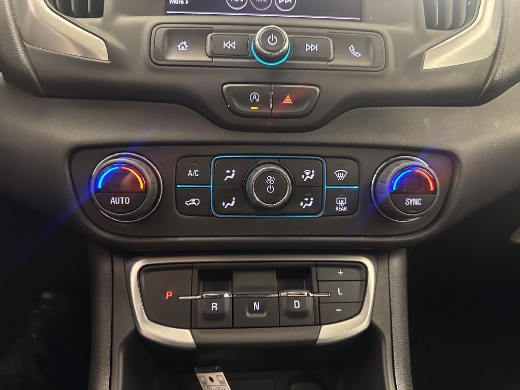 Used 2023 GMC Terrain SLE w/ Driver Convenience Package FWD image 15