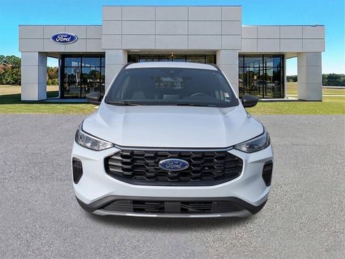 Certified 2025 Ford Escape ST-Line w/ Equipment Group 301A image 9