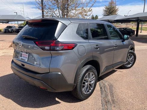 Used 2021 Nissan Rogue S AWD/4WD image 7
