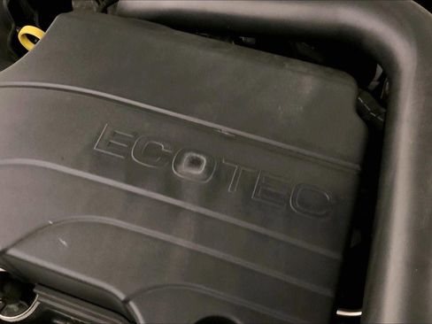 Used 2023 Chevrolet Equinox LT FWD image 30