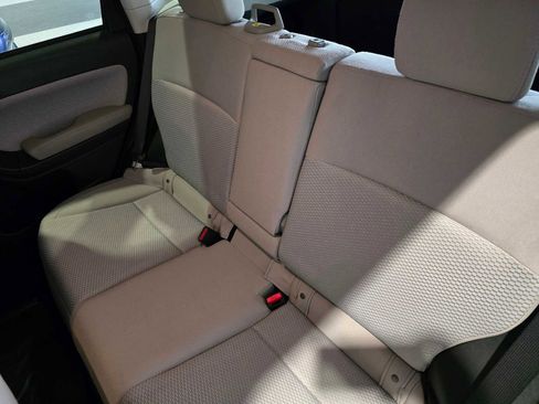 Used 2017 Subaru Forester 2.5i Premium w/ All-Weather Package image 17