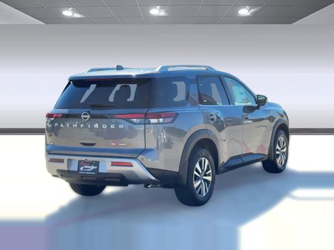 New 2025 Nissan Pathfinder SL w/ Cargo Package image 9