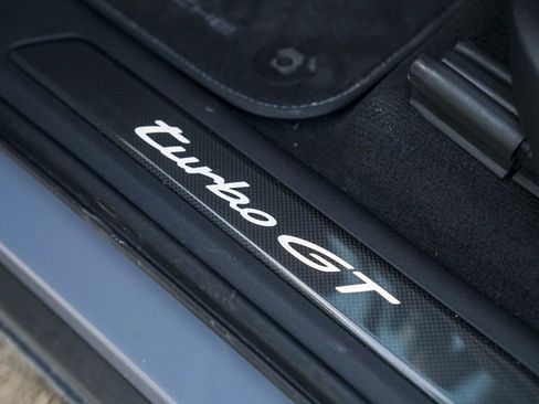Used 2024 Porsche Cayenne Turbo GT AWD/4WD image 35